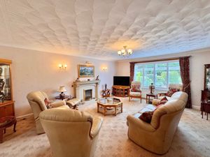 Photo 7- click for photo gallery